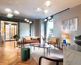 Hebe - אנסי - סלון