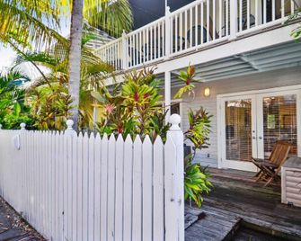 Beach House Condo by AvantStay Communal Pool Gated Community Great Location Week Long Stays - Key West