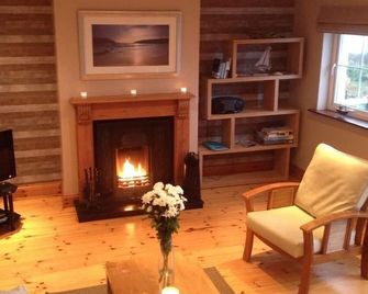 Cottage at Cathair Gheal - Ventry