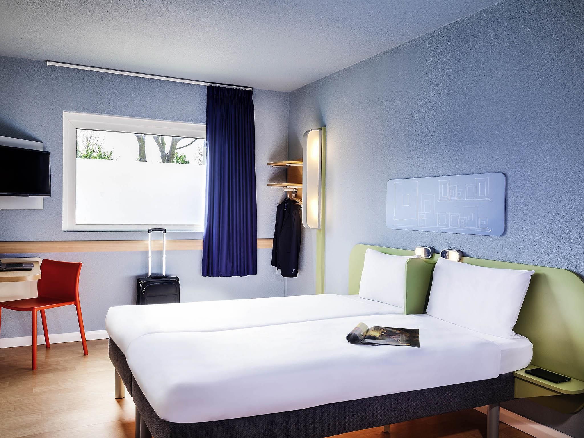 إيبيس بودجيه سيرجي سان كريستوف