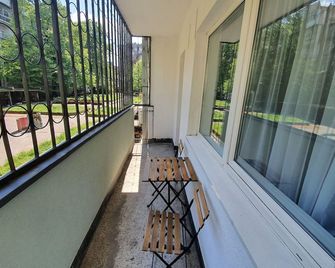 Premium Crown Suites - Belgrado - Balcón