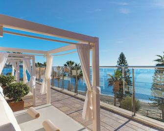 Elba Estepona Gran Hotel & Thalasso Spa - Estepona - Balkong