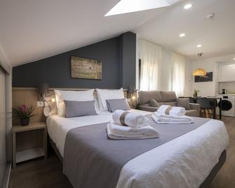 Luxor Torre del Clavero Apartments - Salamanca