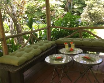 Hale 'Ohu Bed & Breakfast - Volcano - Balcony