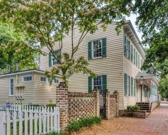 Updated Historic Villa 3 BR suites Walk Everywhere - Savannah - Gebouw