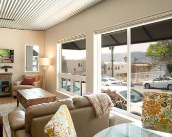 90 San Luis Street Unit A - Avila Beach - Obývací pokoj