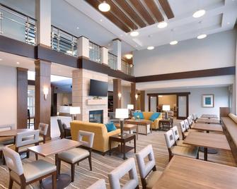 Free Breakfast. Pool & Hot Tub. Gym. Your Next Vacation! - Lehi - Restaurant