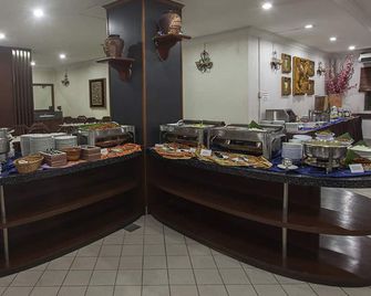 Hotel Seri Malaysia Port Dickson - Port Dickson - Buffet