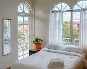 Vacation Home in San Ignacio, Belize - Sleeps 10 - San Ignacio - Habitación