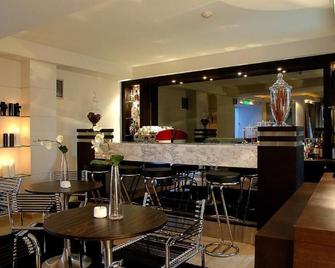 Andromeda Boutique Hotel - Kastoriá - Bar