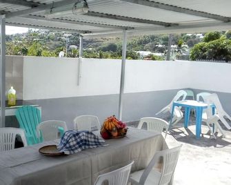 Maison charmante à Saint-Gilles les Bains - Saint-Paul - Patio