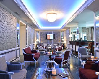 Carlton Lausanne Boutique Hôtel - Lausanne - Lounge