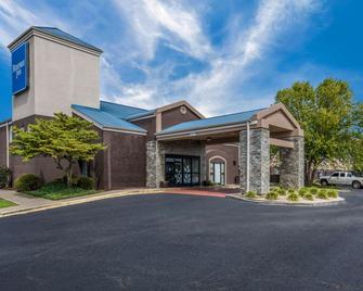 Rodeway Inn - Knoxville - Building