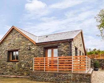 Y Bwthyn - Ystrad Meurig - Building