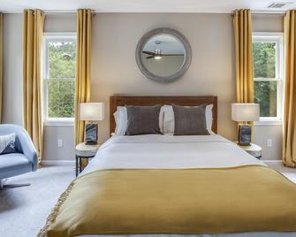 Luxe Abode - Chamblee - Bedroom
