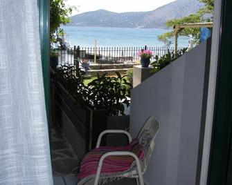 Blue Dreams - Almiropotamos - Balcony