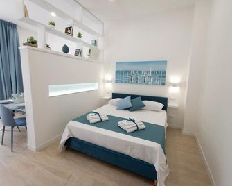 Light Charme, Sea Light Apartment A Due Passi Dalla Piazza Duomo - Terrasini - Bedroom