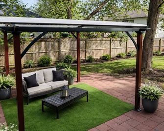 Dexter Victorian Homestead- Brand New Remodel April 2026. Very Clean & Cozy - Dexter - Patio