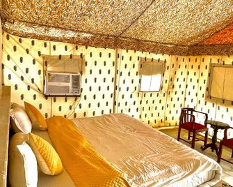 Jaisalmer Desert Resort - Jaisalmer - Habitación