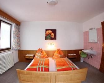 Grand Pension Franziska - inkl CrossFit Gym - Saalbach - Habitación