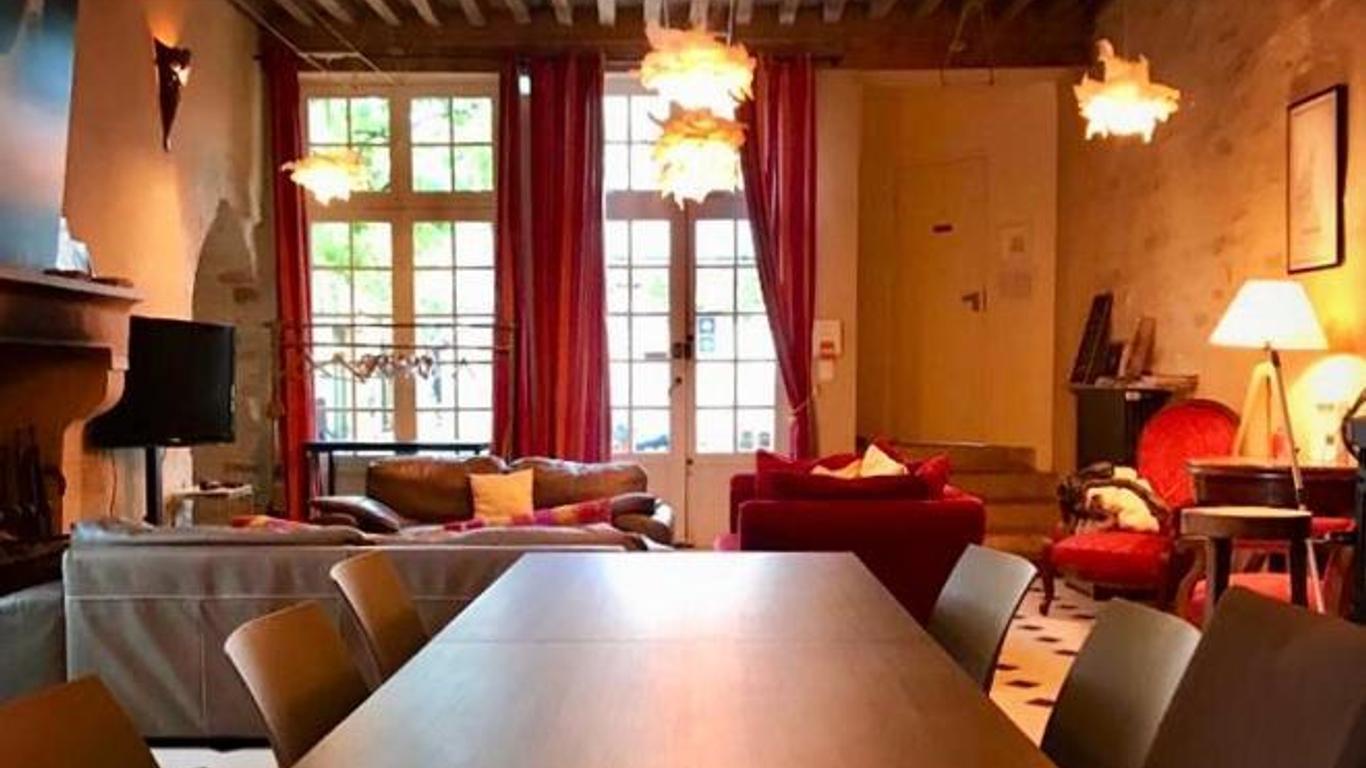 Côté-Serein - Chambres De La Tour Cachée