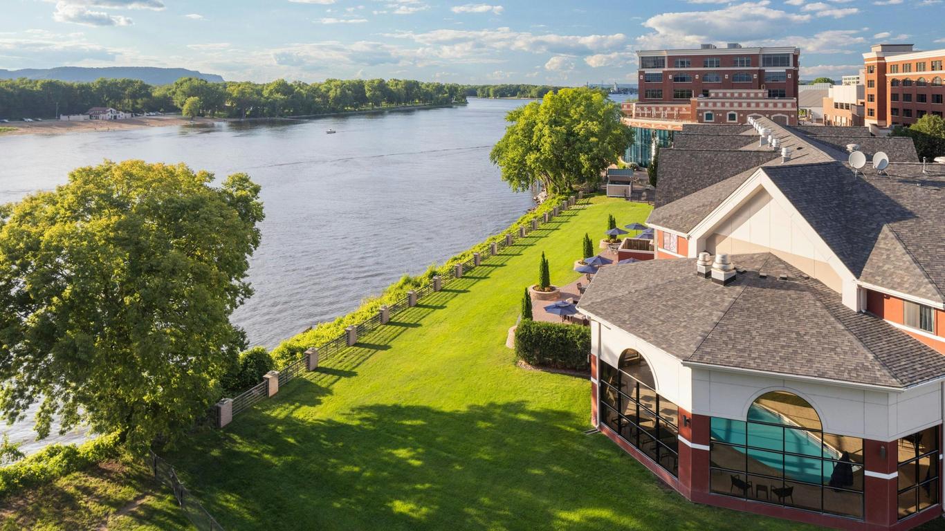 Courtyard La Crosse Downtown/Mississippi Riverfront