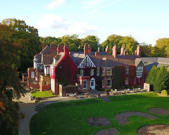 هيلينج مانور هوتل - غريمسبي - مبنى