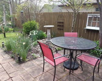 Betty Lous Garden - Nashville - Patio