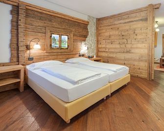 Hotel Foresta - Moena - Bedroom