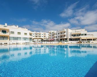Dunas Hostel & Guesthouse - Alvor - Pool