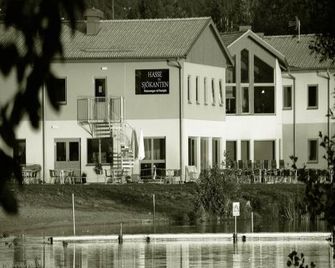 Hasse på Sjökanten Hotell & Restaurang - Jönköping - Edificio
