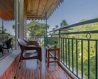 Safarmaina Resort - Solan - Parveke