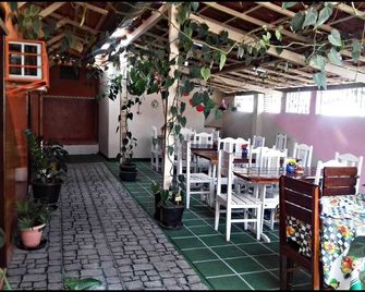 Pousada Cachoeira da Fumaça - Palmeiras - Restaurant