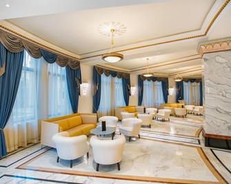 The Biltmore Hotel Tbilisi - Tbilisi - Lounge