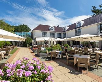 Relaxing Stay with On-site Restaurant, Free Parking, and Peaceful Atmosphere - Zeist - Terasa