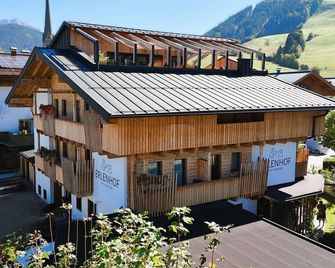 Apartment 5, 1 double room, 1 bathroom, eat-in kitchen - Erlenhof - Maria Alm am Steinernen Meer - Building