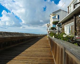 Peninsula Hideaway - Long Beach - Balcón