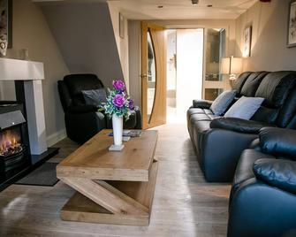 Eske Holiday Apartment - Donegal - Vardagsrum