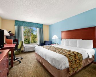 Baymont By Wyndham Gainesville I-75 - Gainesville - Chambre