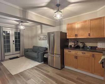 The Dewdney Suite - Maple Ridge - Kitchen