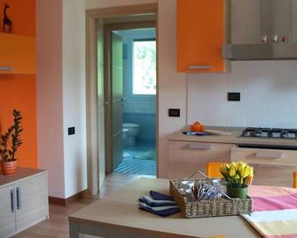 Ely'S Residence - Romano d'Ezzelino - Cocina
