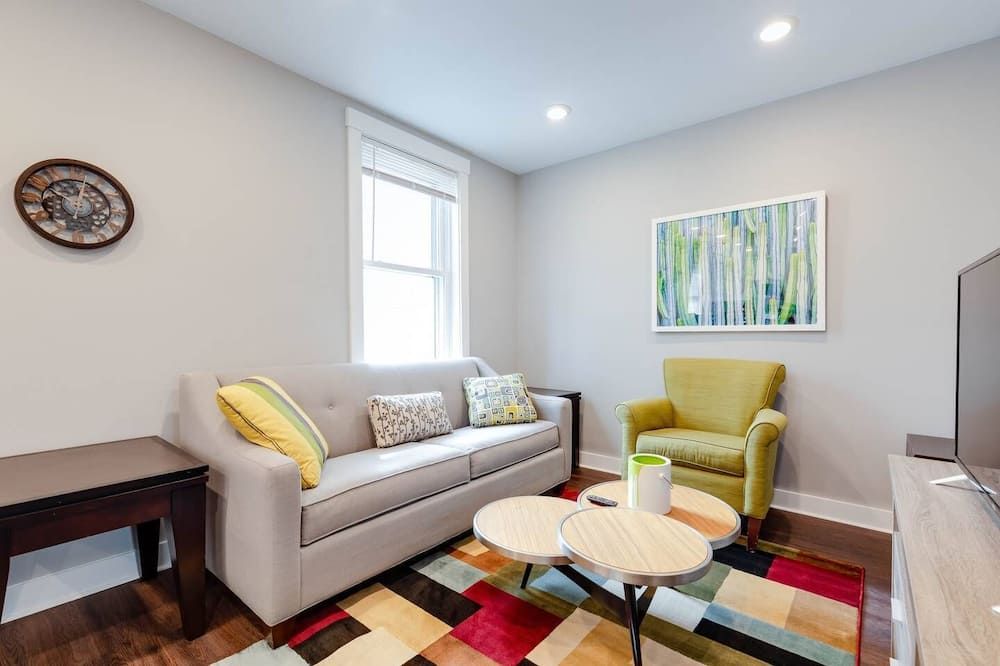 3 Bed 2 Bath Tourist House near Kendall Square - كامبريدج - غرفة معيشة