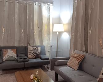 Haven of Comfort - Cleveland - Salon