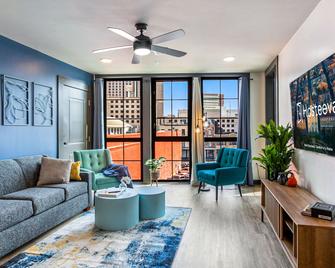 The Pelican by Hosteeva - Nowy Orlean - Pokój dzienny