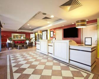 Campanile Hotel Glasgow Secc Hydro - Glasgow - Front desk