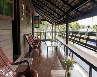 Blockhouse Samui - Ko Samui