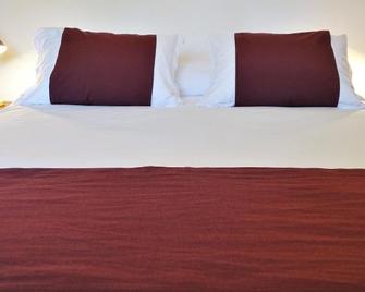 Hosteria Del Pescador - Punta del Diablo - Bedroom