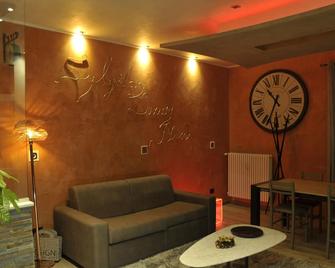 Sylgabry Luxury Home - Varese - Living room