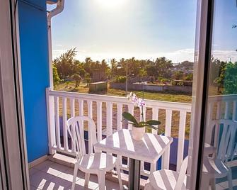 Hotel Cap Sud - Saint-Pierre - Balcony