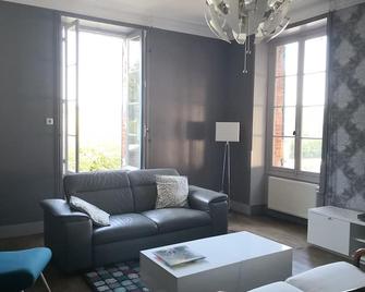 maison courbarien - Saint-Hilaire-le-Château - Sala de estar